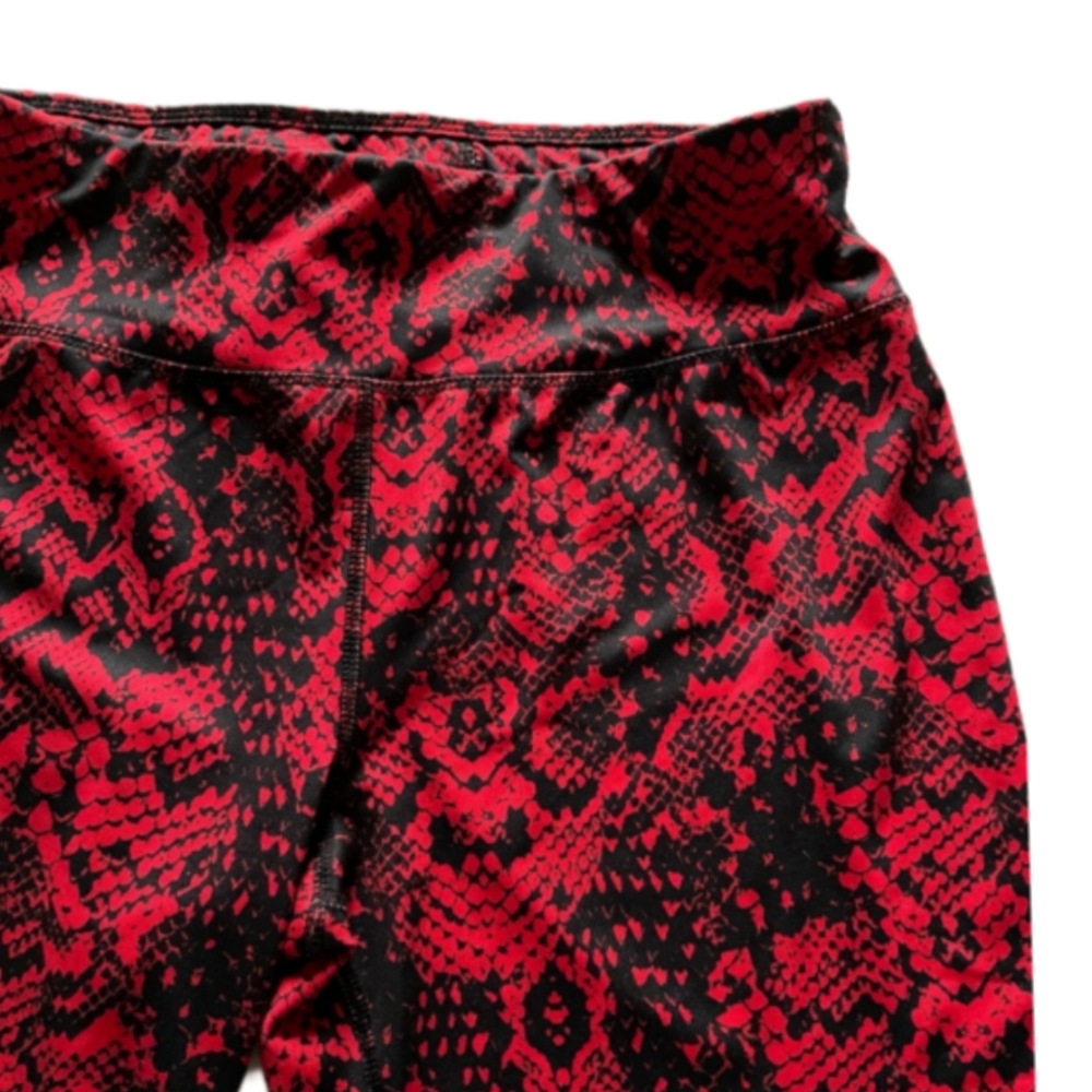 Red and Black Floral Leggings with Wide Waistband - Picture 3 of 5